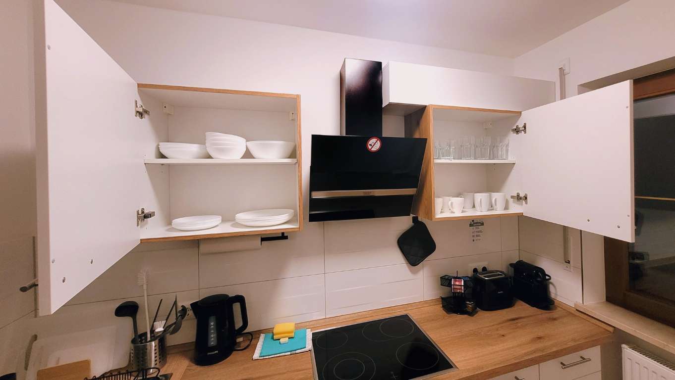 Küche – Ferienwohnung Cosy Prien Apartment